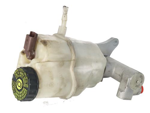 brake-master-cylinder-peugeot-508-i-8d_-2010-2011-2012-2013-2014-2015-2016-2017-2018-32672081 main image