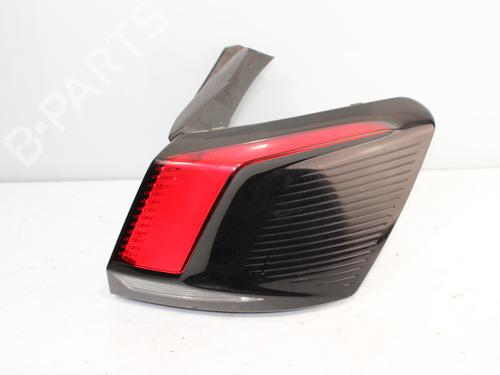 Right taillight PEUGEOT 3008 SUV (MC_, MR_, MJ_, M4_) 1.5 BlueHDi 130 (131 hp) 17443142