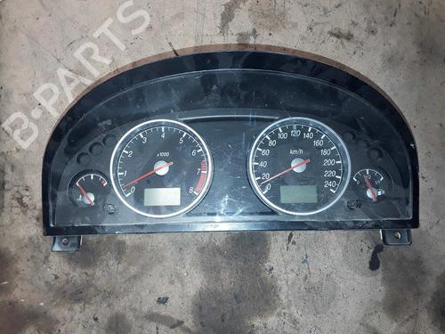 Used Instrument cluster FORD MONDEO III (B5Y) [2000-2007]  9250151