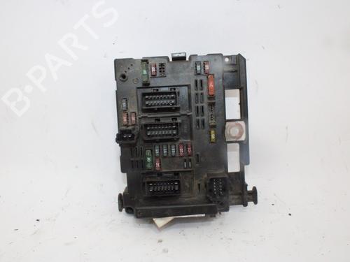Used Fuse box PEUGEOT 307 (3A/C) 2.0 HDi 110 (107 hp) 13898959