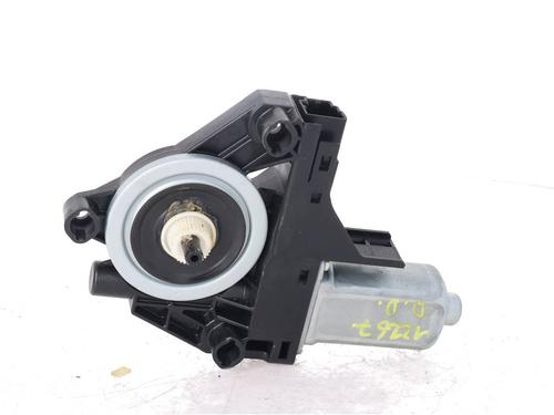 Used Right front window motor Right front window motor VOLVO V60 I (155) 2.0 T (203 hp) 40225935 40225935