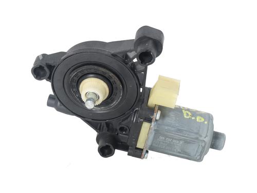 Right front window motor SKODA KAROQ (NU7, ND7) | BP36670299E20 - Image 2