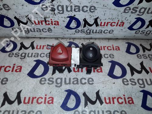 Used Warning switch RENAULT MEGANE II (BM0/1_, CM0/1_) [2001-2012]  8562588