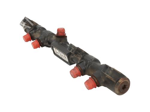 Injection rail FORD MONDEO III Saloon (B4Y) 2.0 TDCi | BP30604804M98 