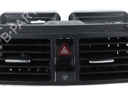 Used Air vent MERCEDES-BENZ C-CLASS (W204) [2007-2015]  29636084