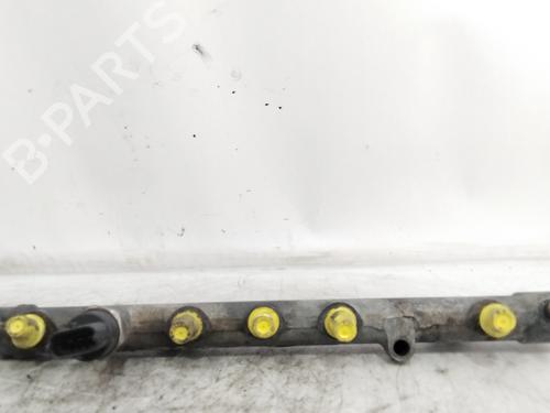 Used Injection rail RENAULT MEGANE II Saloon (LM0/1_) 1.9 dCi (LM0G, LM1G, LM2C) (120 hp) 26004893