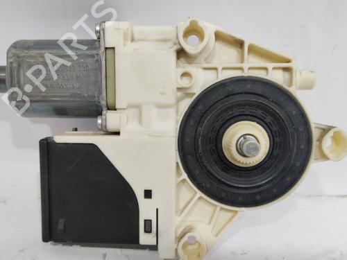 Rudehejsemotor bagstkærm venstre RENAULT MEGANE III Hatchback (BZ0/1_, B3_)  | BP26275576E23 