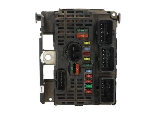 Used Fuse box Fuse box 39386218 39386218