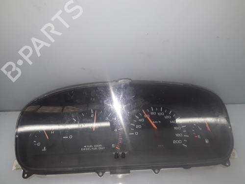 Used Instrument cluster CHRYSLER VOYAGER / GRAND VOYAGER III (GS_, NS_) 2.5 TD (116 hp) 9201711