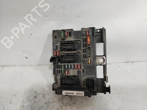 Used Fuse box CITROËN XSARA (N1) 2.0 HDi 90 (90 hp) 26882830
