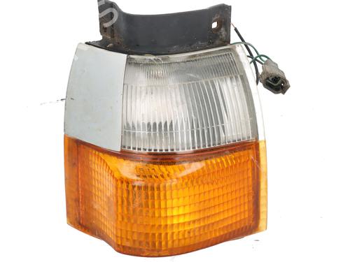 Pisca frente esquerdo NISSAN CABSTAR E (TL_, VL_) 90.32, 90.28, 95.32, 95.28 (TL0) (90 hp) 31686283
