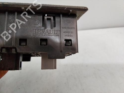 Commande de phare RENAULT MEGANE III Hatchback (BZ0/1_, B3_) 1.4 TCe (BZ0F, BZ1V) | BP19170316I24 