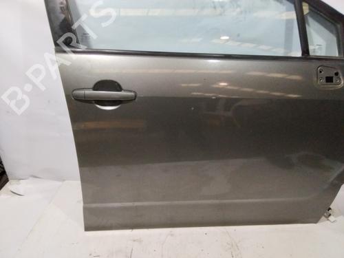 Right front door TOYOTA COROLLA Verso (ZER_, ZZE12_, R1_) 2.2 D-4D (AUR10_, AUR10R) | BP30142662C3 