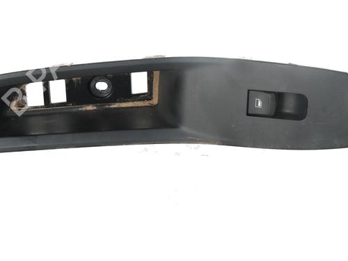 hyre-foran-elrute-bryter-mg-mg-zs-suv-azs1-2017-32328127 main image