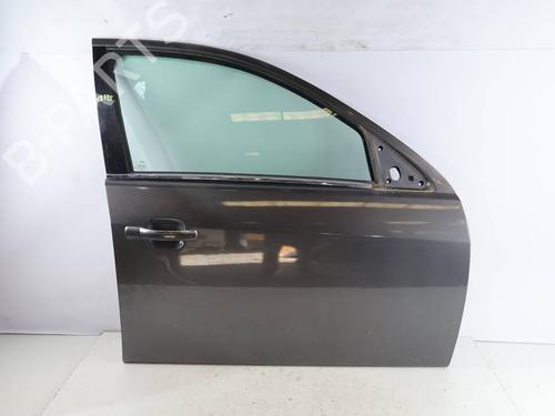 Used Right front door Right front door FORD MONDEO III Saloon (B4Y) 2.0 16V DI / TDDi / TDCi (90 hp) 40445653 40445653