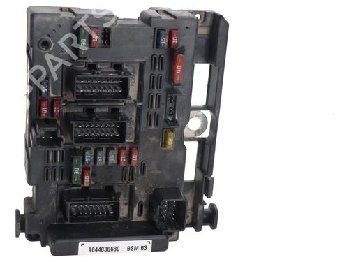 Used Fuse box Fuse box 37234250 37234250