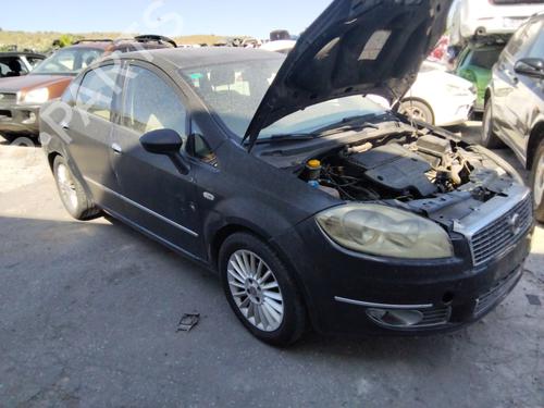 Brugte FIAT LINEA (323_, 110_) 1.3 D Multijet (323AXB11, 323AXB1A) (90 hp) 4447651