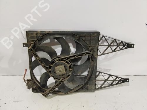 Used Radiator fan SEAT CORDOBA (6L2) 1.9 TDI (100 hp) 31643907