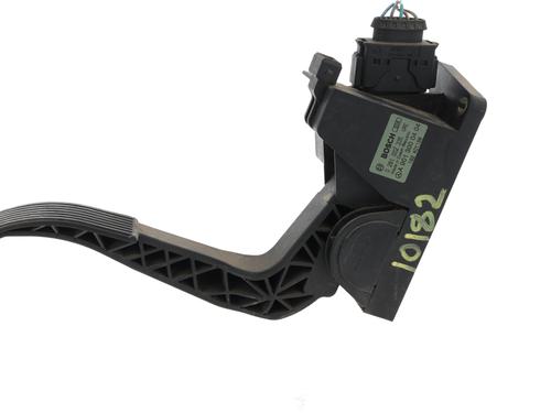 Pédale MERCEDES-BENZ VITO Van (W638) 110 CDI 2.2 (638.094) (102 hp) 30092037