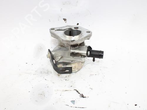 Used Vacuum pump RENAULT CLIO III (BR0/1, CR0/1) [2005-2014]  15603592