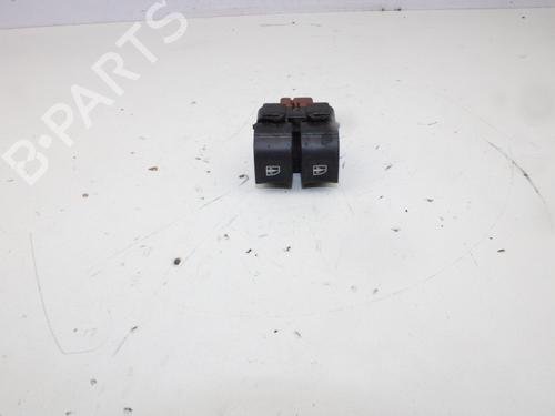 Used Left front window switch RENAULT CLIO IV (BH_) [2012-2021]  13810139
