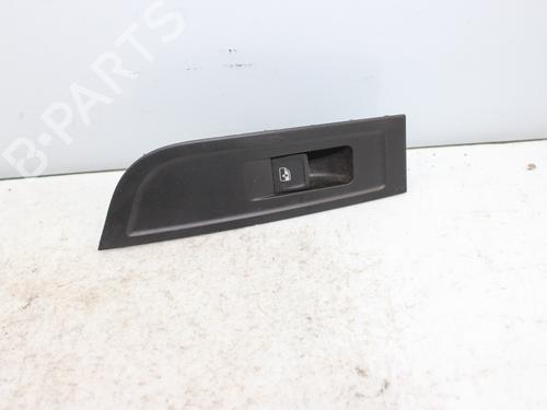 Used Left rear window switch SKODA KAMIQ (NW4) 1.6 TDI (115 hp) 18265512