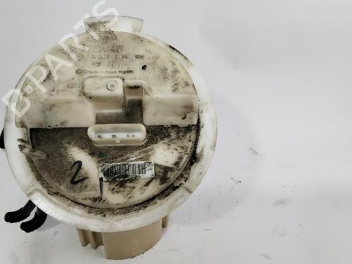 Used Fuel pump MERCEDES-BENZ C-CLASS (W204) C 320 CDI (204.022) (224 hp) 26390006