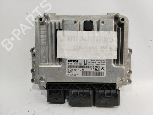 Used Engine control unit (ECU) PEUGEOT 5008 (0U_, 0E_) 1.6 16V (120 hp) 25717355