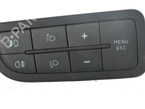 Used Headlight switch FIAT PUNTO EVO (199_) 1.3 D Multijet (199AXC1A, 199BXC1A, 199AXT1A, 199BXT1A) (75 hp) 33020415