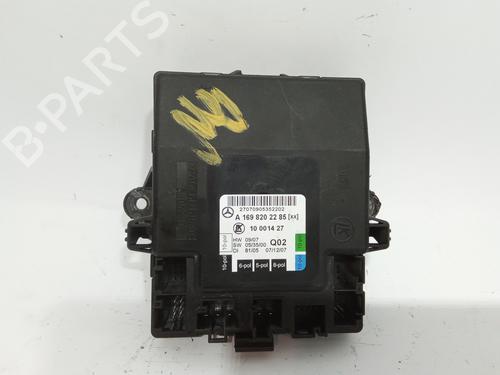 Used Fuse box MERCEDES-BENZ A-CLASS (W169) A 200 (169.033, 169.333) (136 hp) 10654884