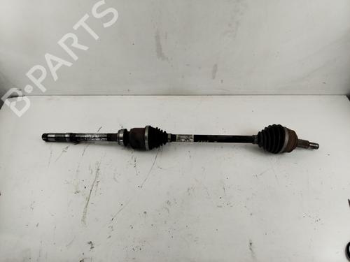 Used Right front driveshaft PEUGEOT 3008 II SUV (MC_, MR_, MJ_, M4_) 2.0 BlueHDi 136 (136 hp) 21762591