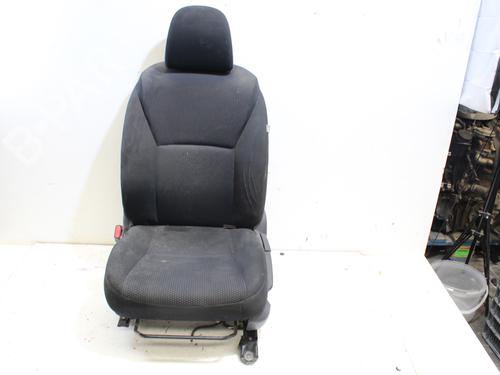 Stol venstre foran TOYOTA AURIS (_E15_) 1.6 (ZRE151_) (132 hp) 17133347