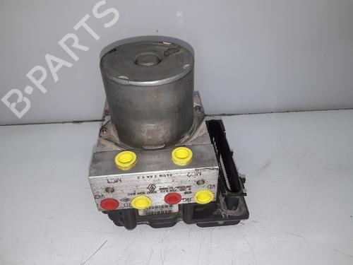 Used ABS pump RENAULT GRAND SCÉNIC II (JM0/1_) 1.9 dCi (JM14) (131 hp) 9423300