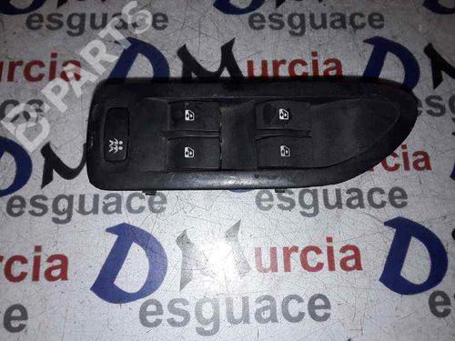 Used Left front window switch Left front window switch RENAULT LAGUNA II (BG0/1_) [2001-2007] 8557075 8557075