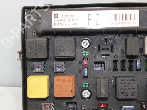 Fuse box OPEL ASTRA H (A04) 1.9 CDTI (L48) | BP18297397E1 