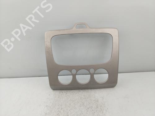 Grill FORD FOCUS II (DA_, HCP, DP) [2004-2013]  17812615