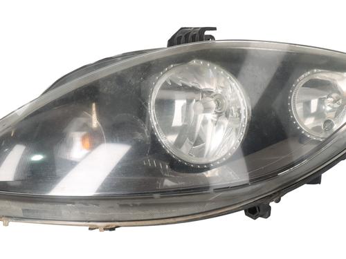 Venstre forlygte Venstre forlygte SEAT LEON (1P1) 1.6 TDI (105 hp) 35897951 35897951