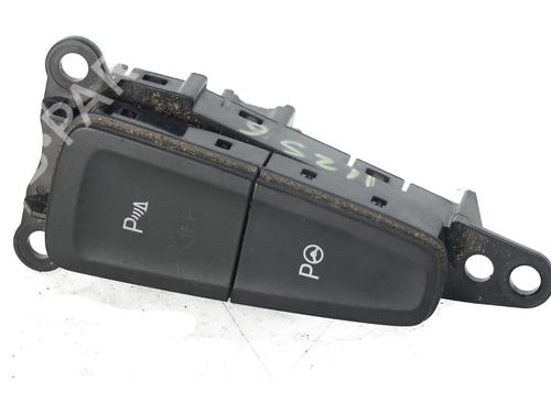 switch-ford-focus-iii-2010-2011-2012-2013-2014-2015-2016-2017-2018-2019-2020-34352805 main image