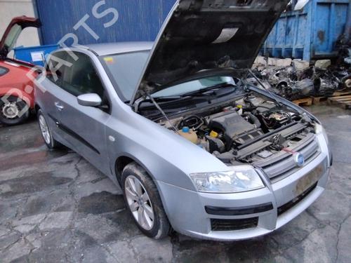 Brugte FIAT STILO (192_)  1.4 16V (192AXH1B, 192BXH1B)  4632586