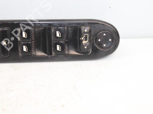 Left front window switch PEUGEOT 307 Break (3E) 2.0 HDI 110 | BP16448523I27 
