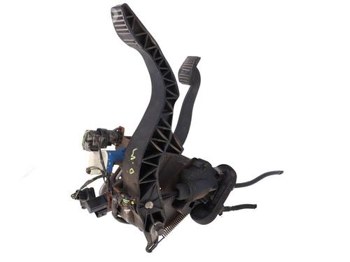 Pedal Pedal FORD FIESTA V (JH_, JD_) 1.4 TDCi (68 hp) 39752392 39752392