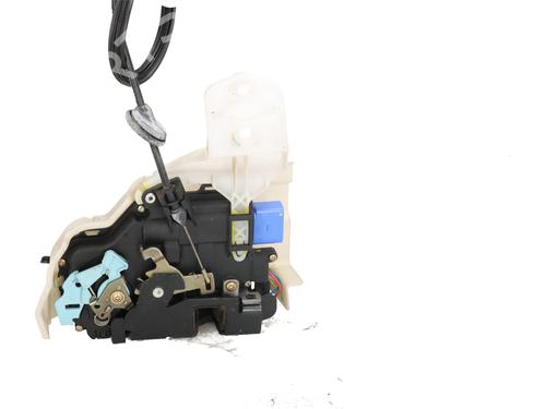 Used Front left lock VW TOURAN (1T1, 1T2) [2003-2011]  31612228