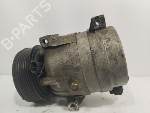 Used AC compressor RENAULT SCÉNIC II (JM0/1_) [2003-2010]  22615310