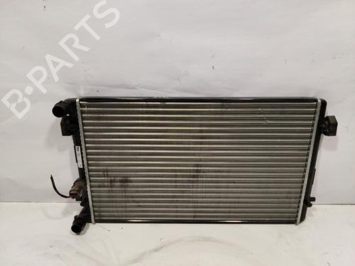 Used Water radiator SEAT LEON (1M1) [1999-2006]  28568649