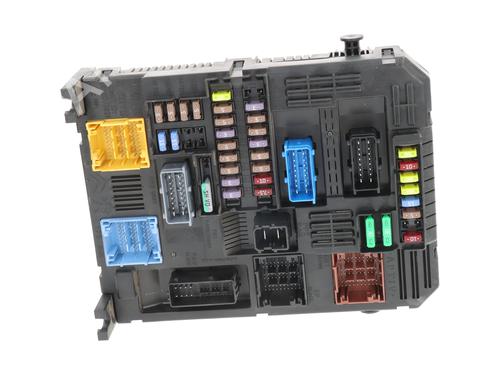 Used Fuse box PEUGEOT RIFTER [2018-2025]  30809637