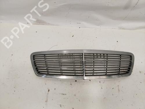 Grill MERCEDES-BENZ C-CLASS (W203) C 200 CDI (203.004) (102 hp) 27491300