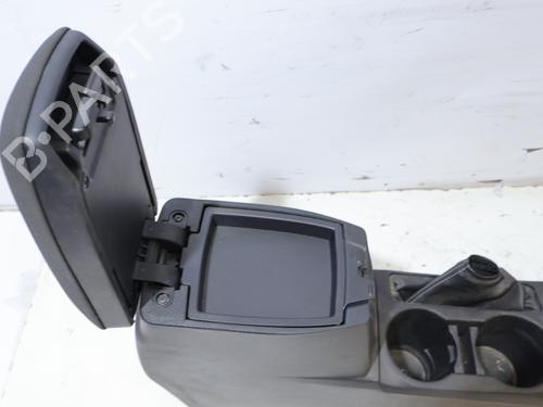 Armrest / Center console TOYOTA AURIS (_E18_) | BP37641789I20 - Image 2