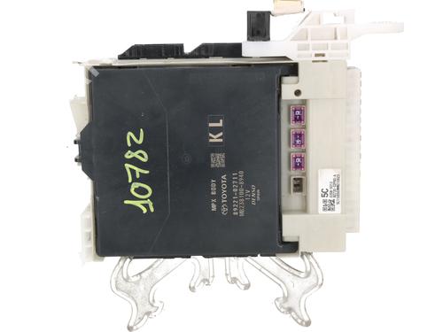 Fuse box TOYOTA COROLLA Hatchback (_E21_, _EA1_, _EH1_) | BP31646211E1
