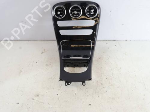 Used Middle console Middle console MERCEDES-BENZ GLC (X253) 200 d 4-matic (253.916) (163 hp) 40456681 40456681