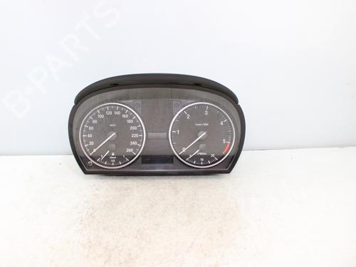 Used Instrument cluster BMW 3 Touring (E91) 320 d xDrive (184 hp) 18107433